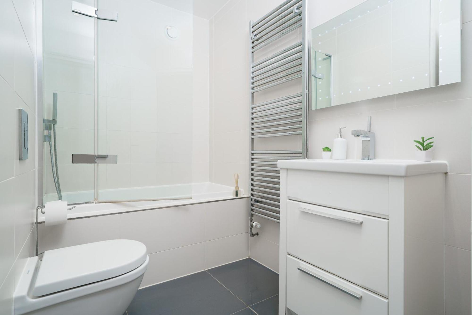 En-Suite Room In Zone 1 Londra Exterior foto